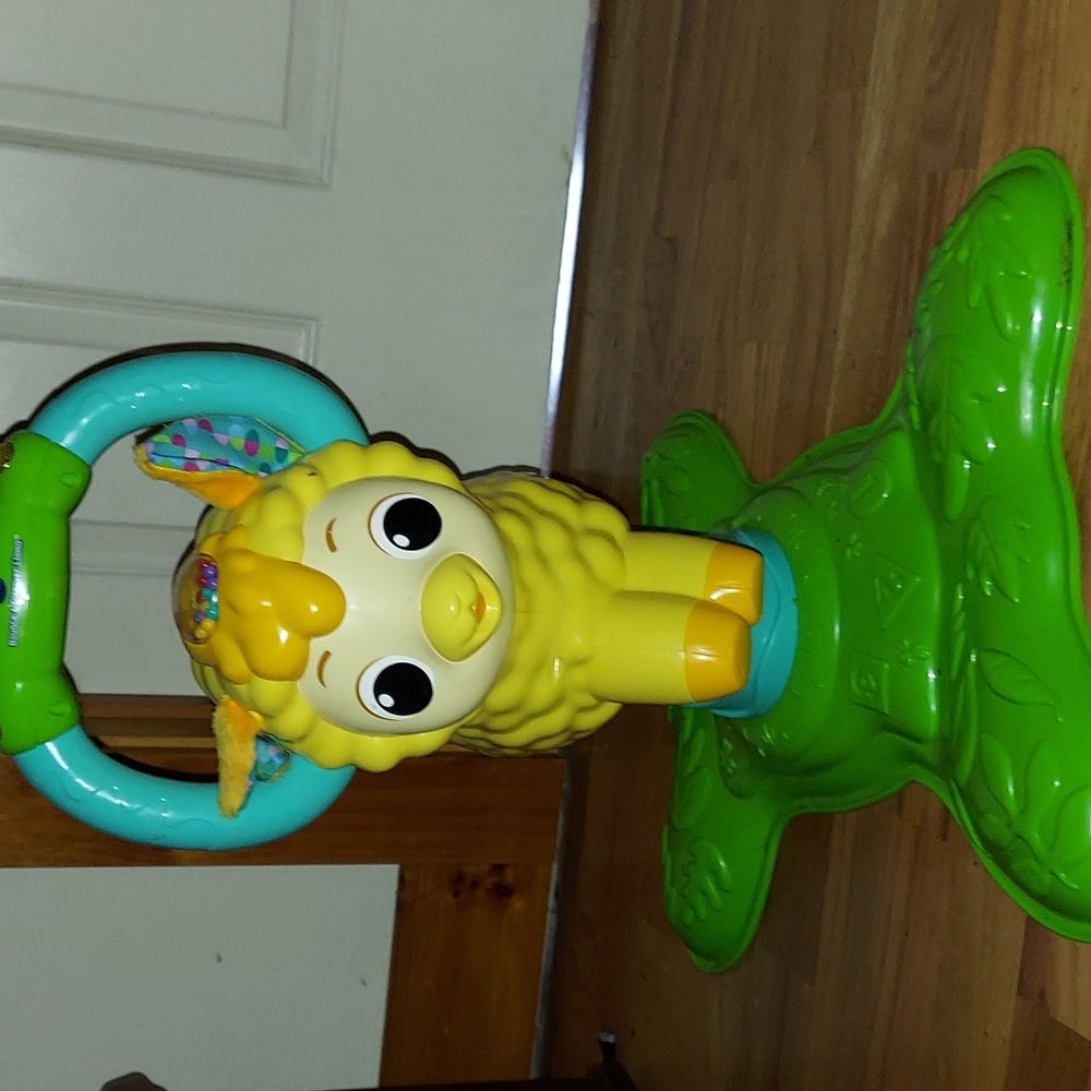 Vtech bounce and discover Llama for babies 11 months to 36 months